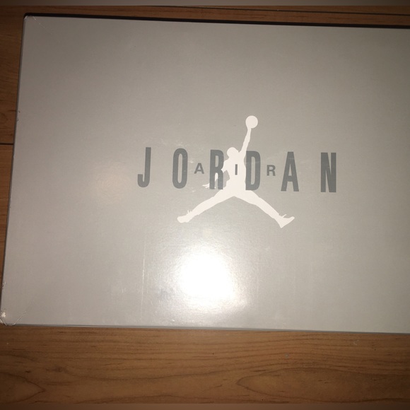 Jordan 11 cool grey - Picture 2 of 6